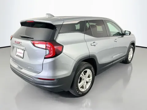 More photos of 2024 GMC Terrain SLE at Clement Pre-Owned, MO