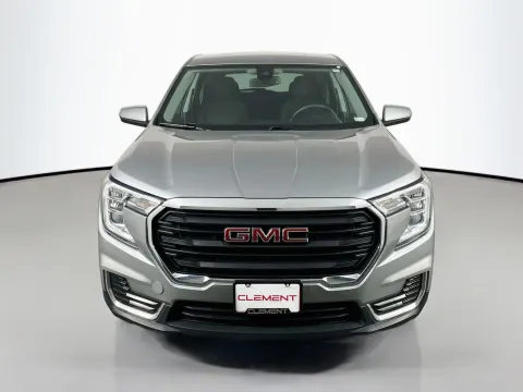 Photos of 2024 GMC Terrain SLE for sale in Florissant, MO at Clement Pre-Owned