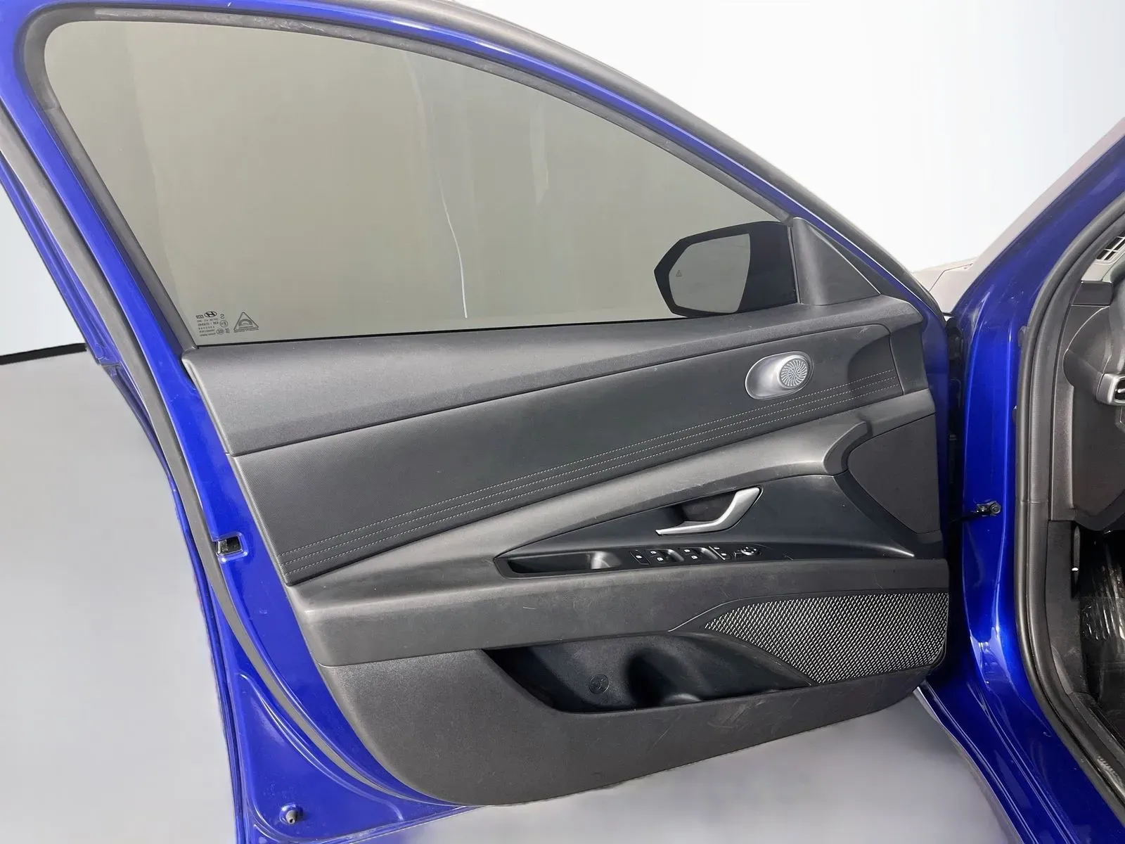 Hyundai Elantra photo 26