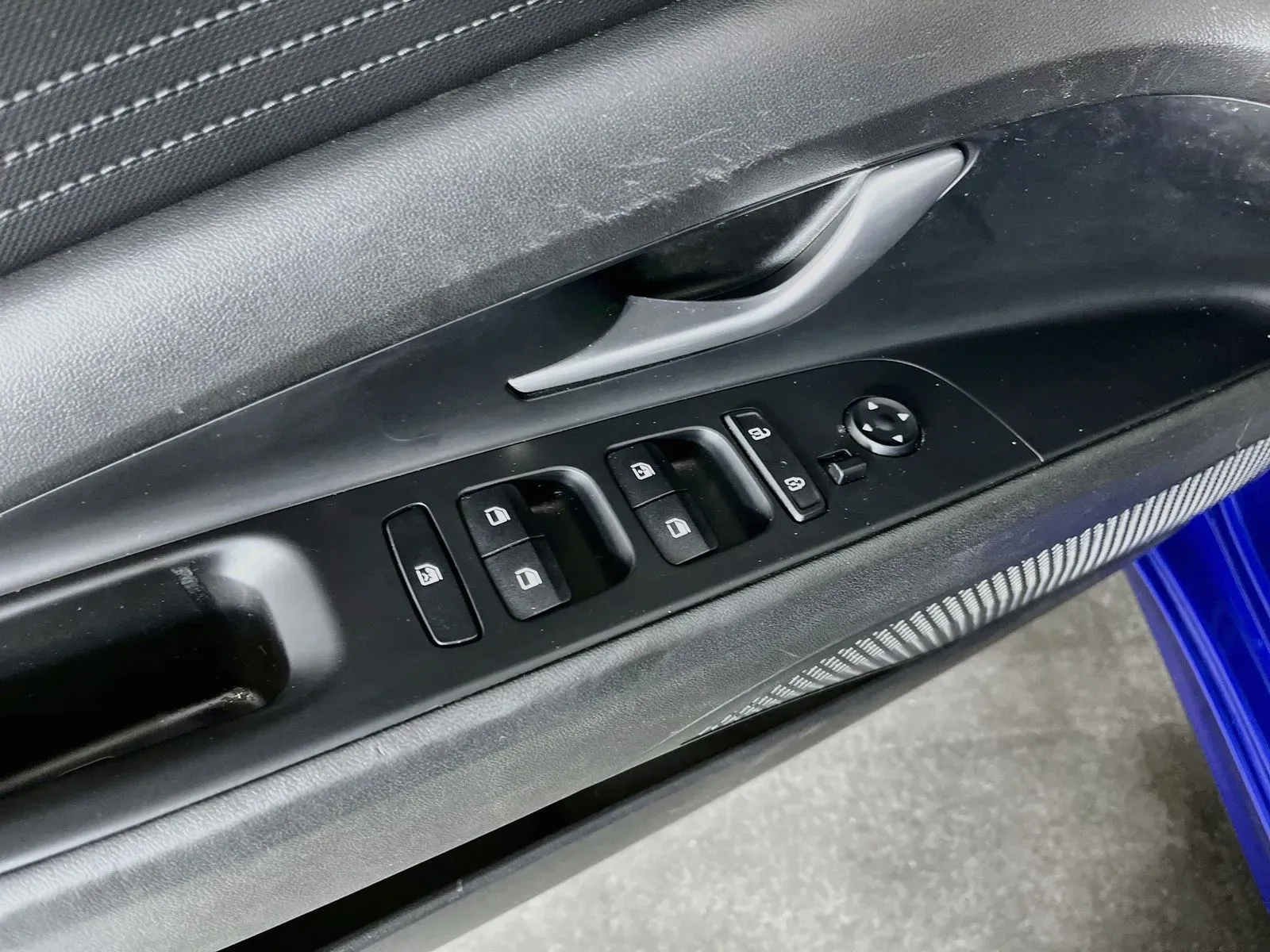 Hyundai Elantra photo 25