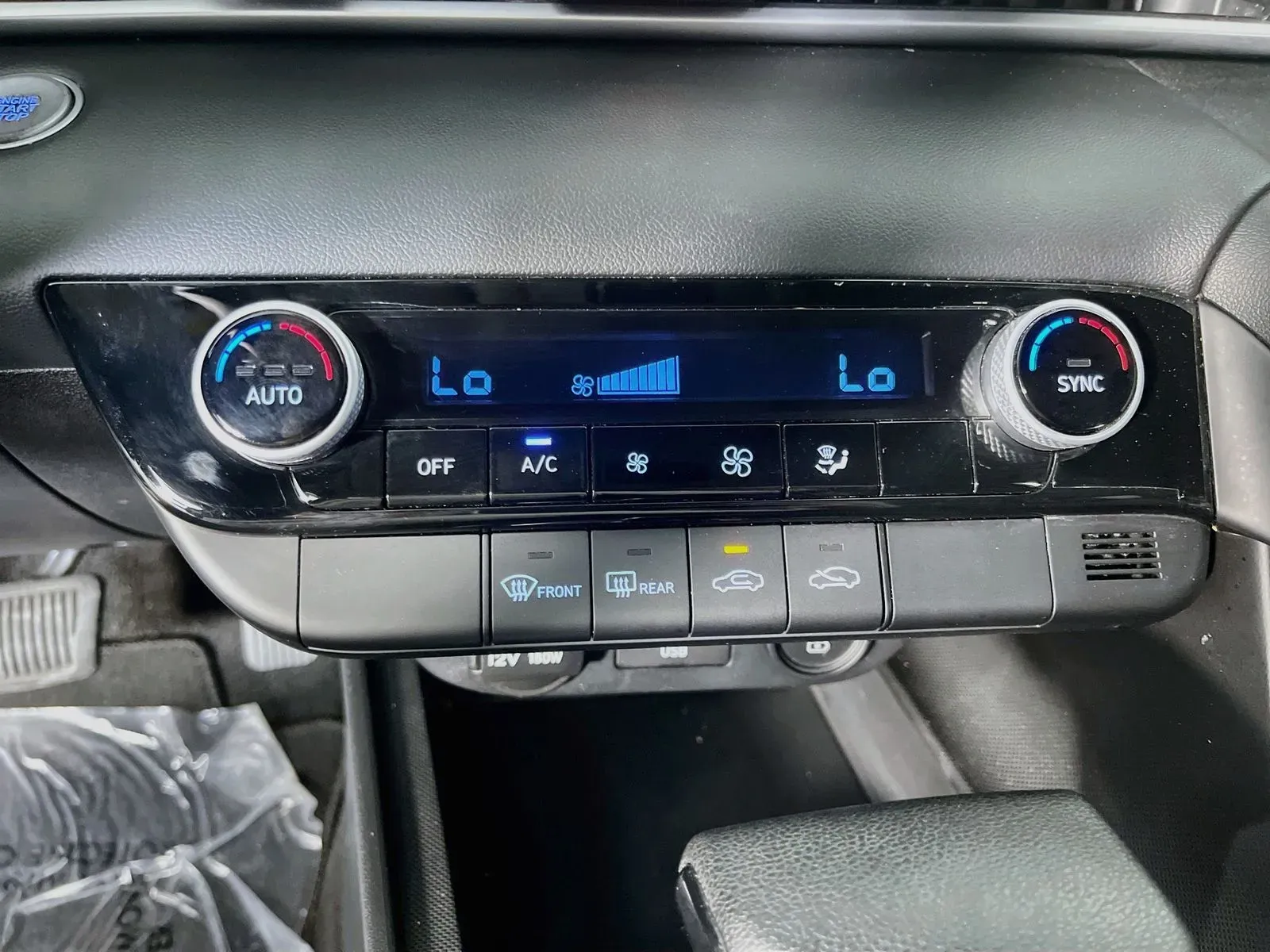 Hyundai Elantra photo 22
