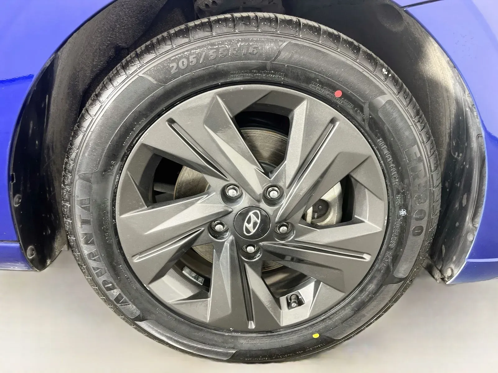 Hyundai Elantra photo 36