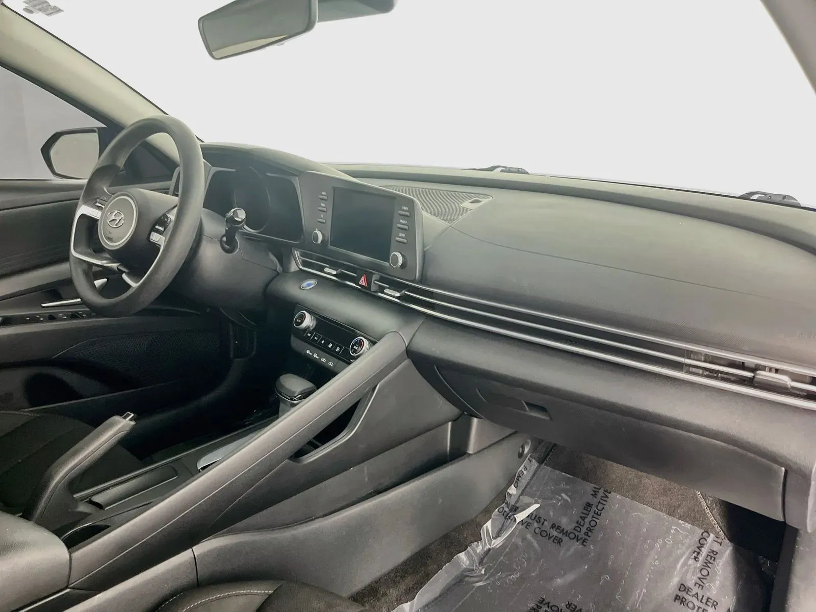 Hyundai Elantra photo 33