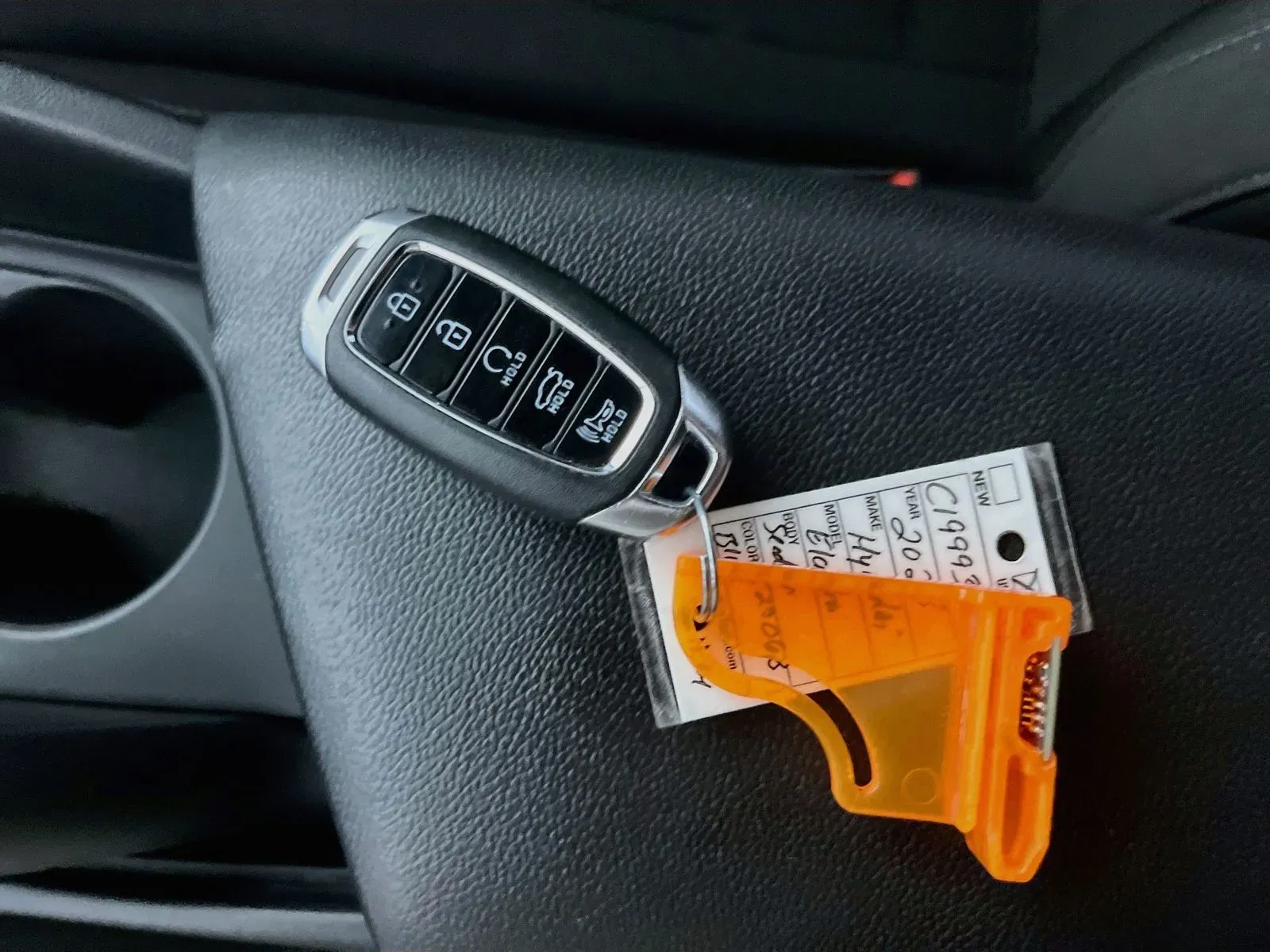 Hyundai Elantra photo 23