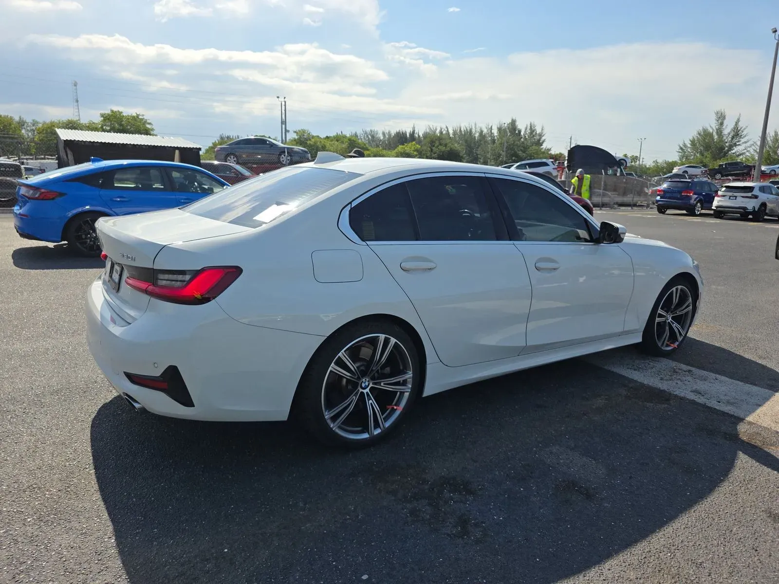 BMW 3 Series photo 6