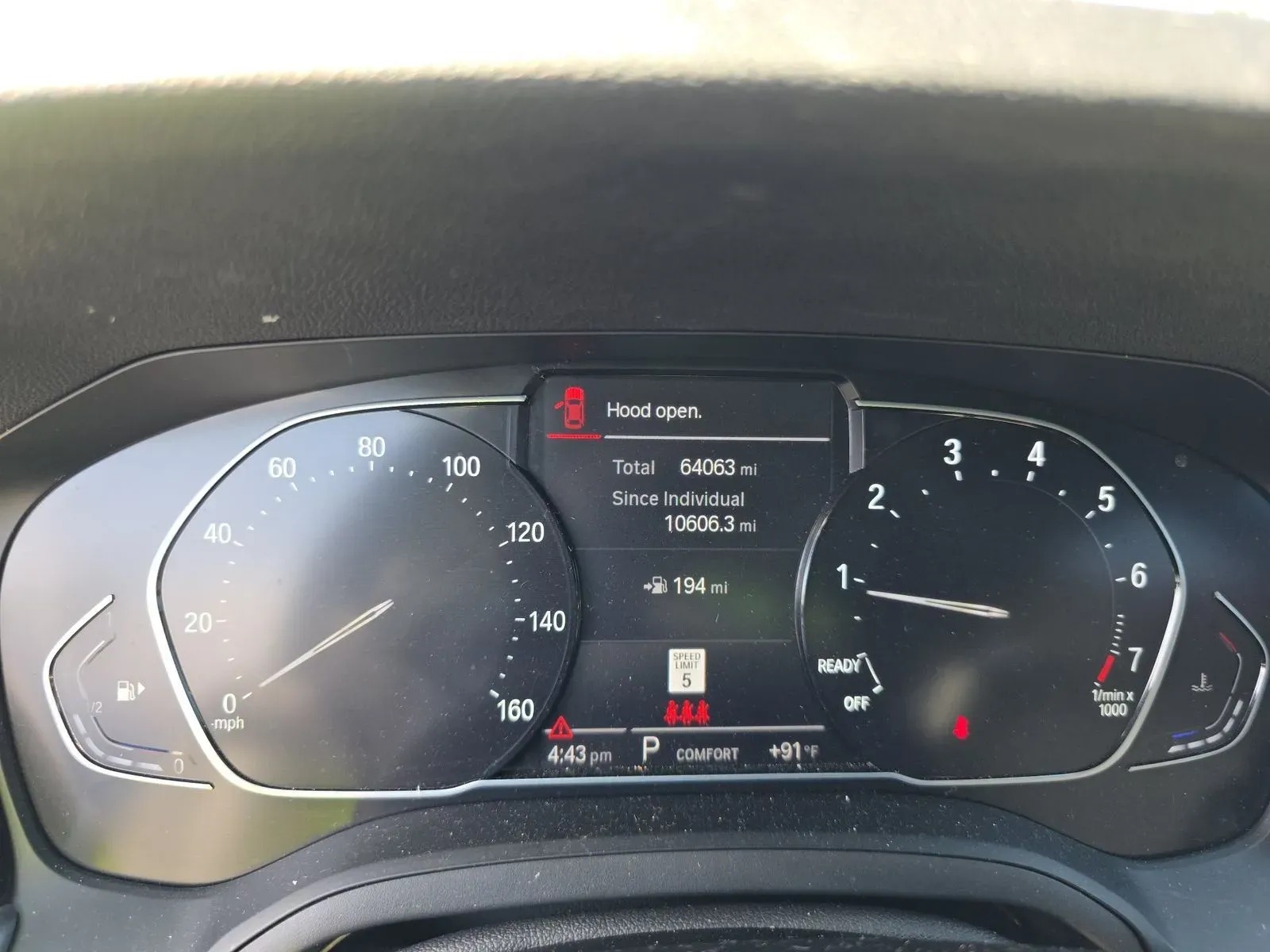 BMW 3 Series photo 2