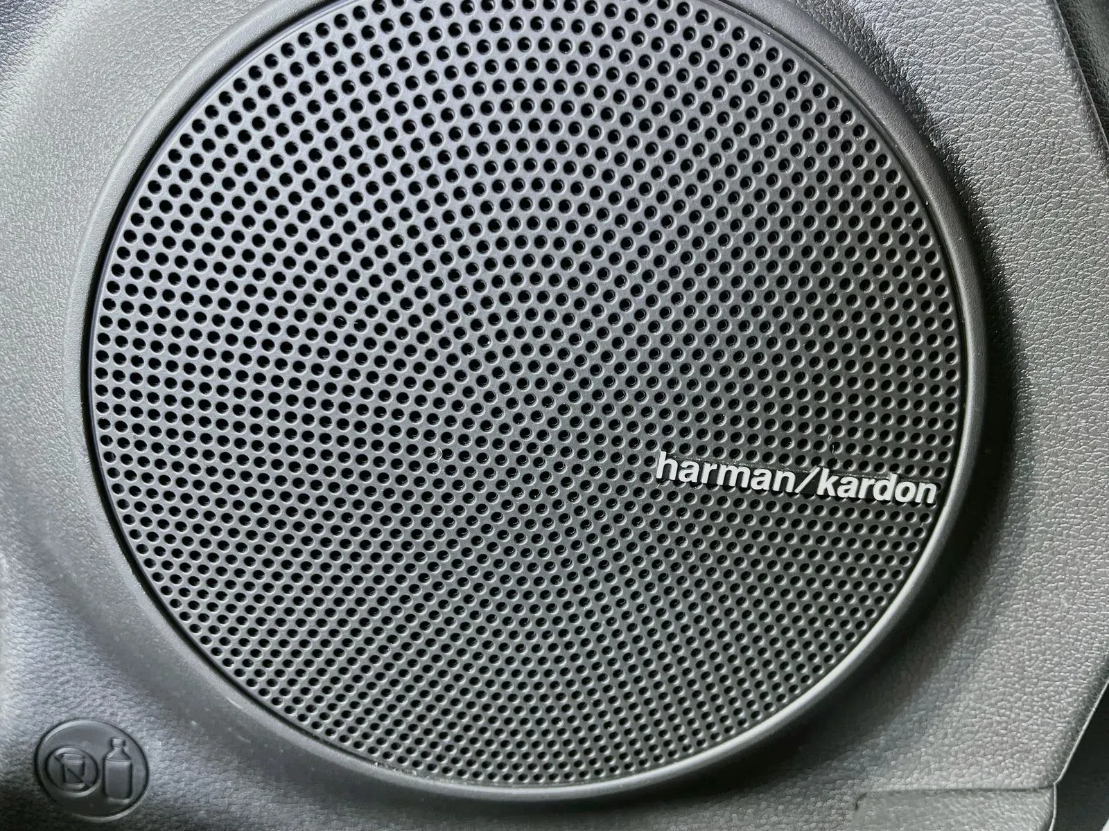 Hyundai Kona photo 25
