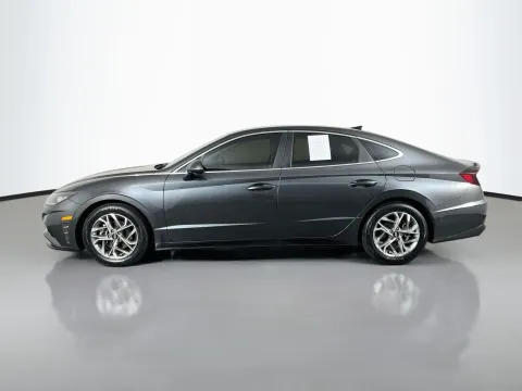 More photos of 2022 Hyundai Sonata SEL at Clement Pre-Owned, MO