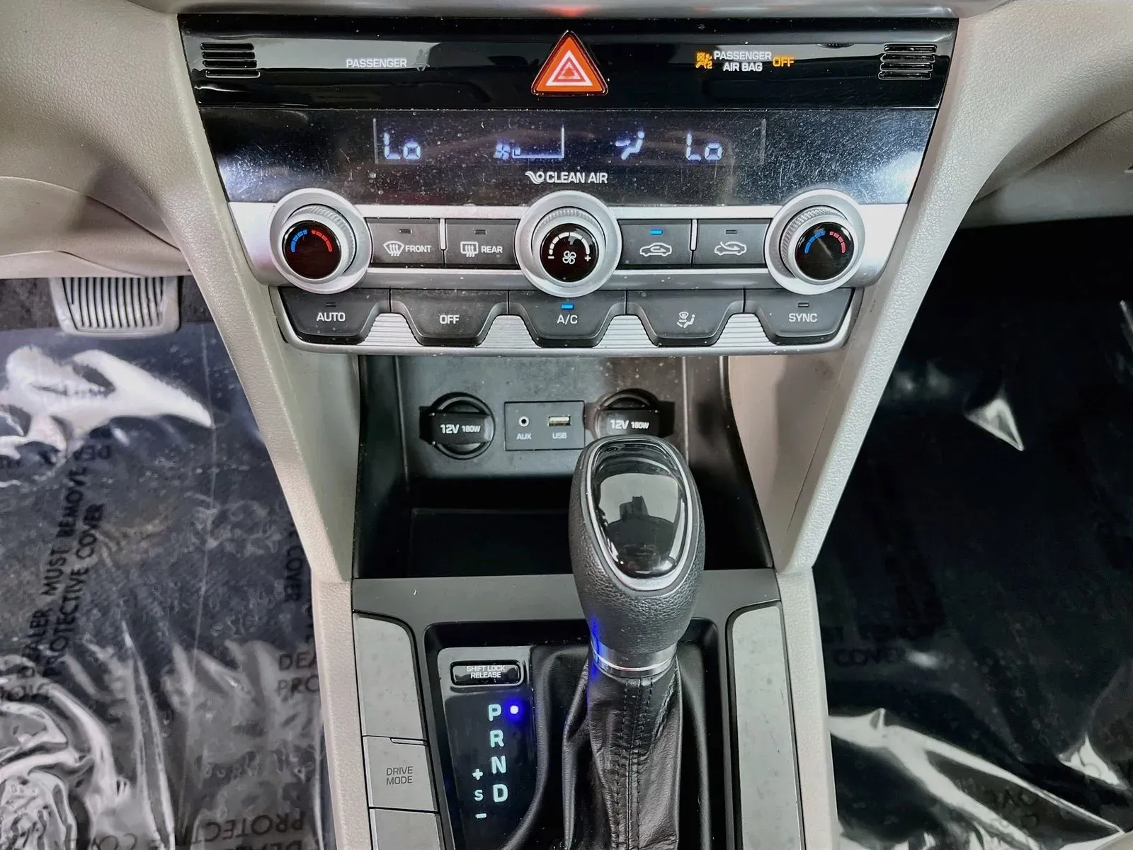 Hyundai Elantra photo 20