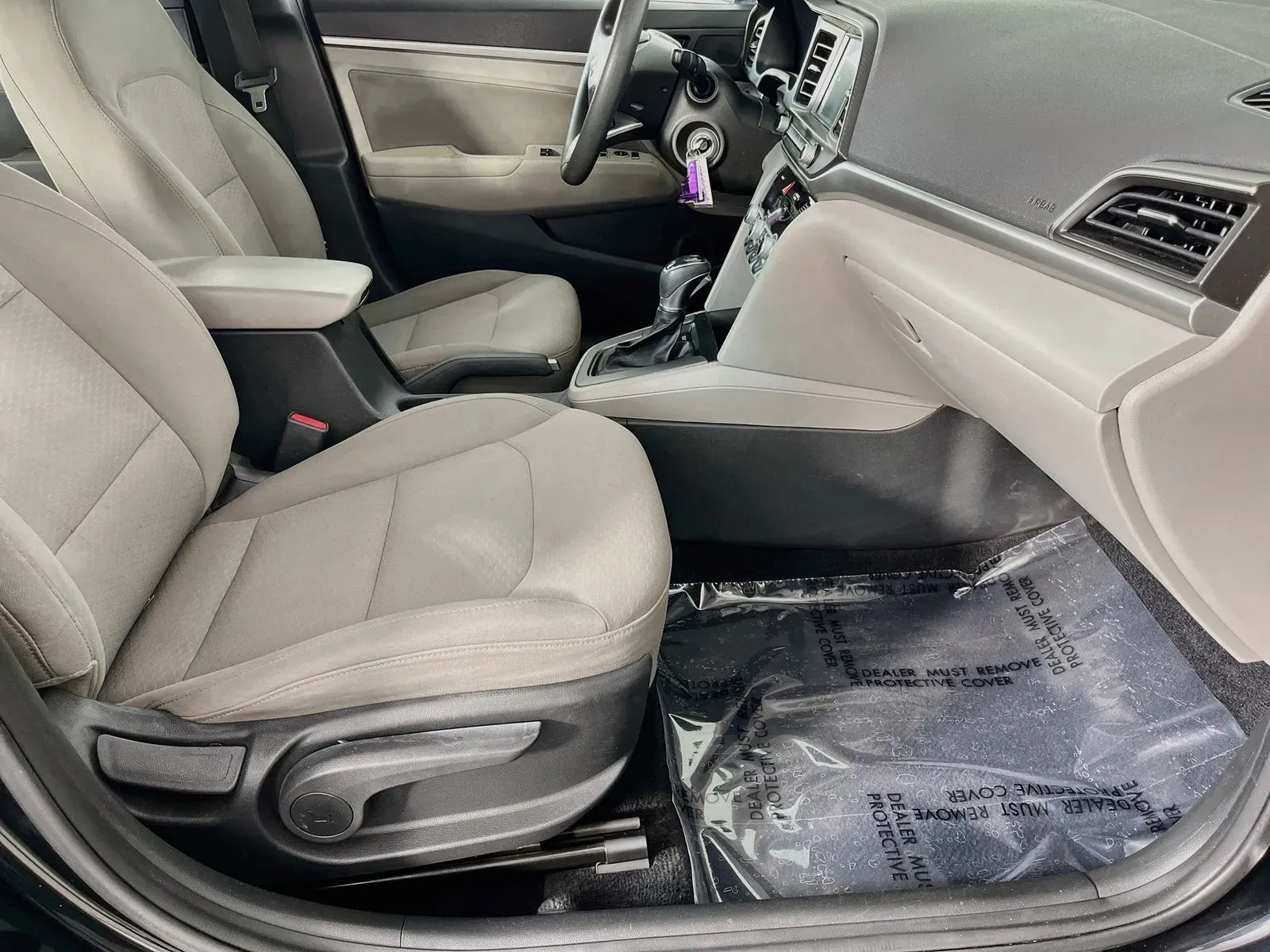 Hyundai Elantra photo 31