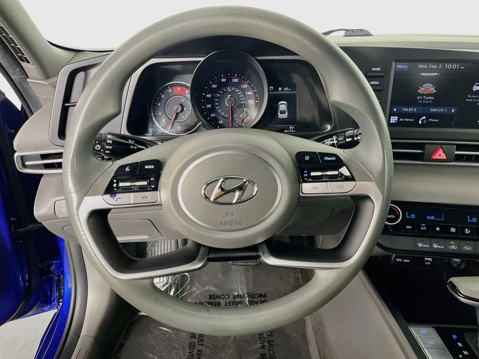Hyundai Elantra photo 12