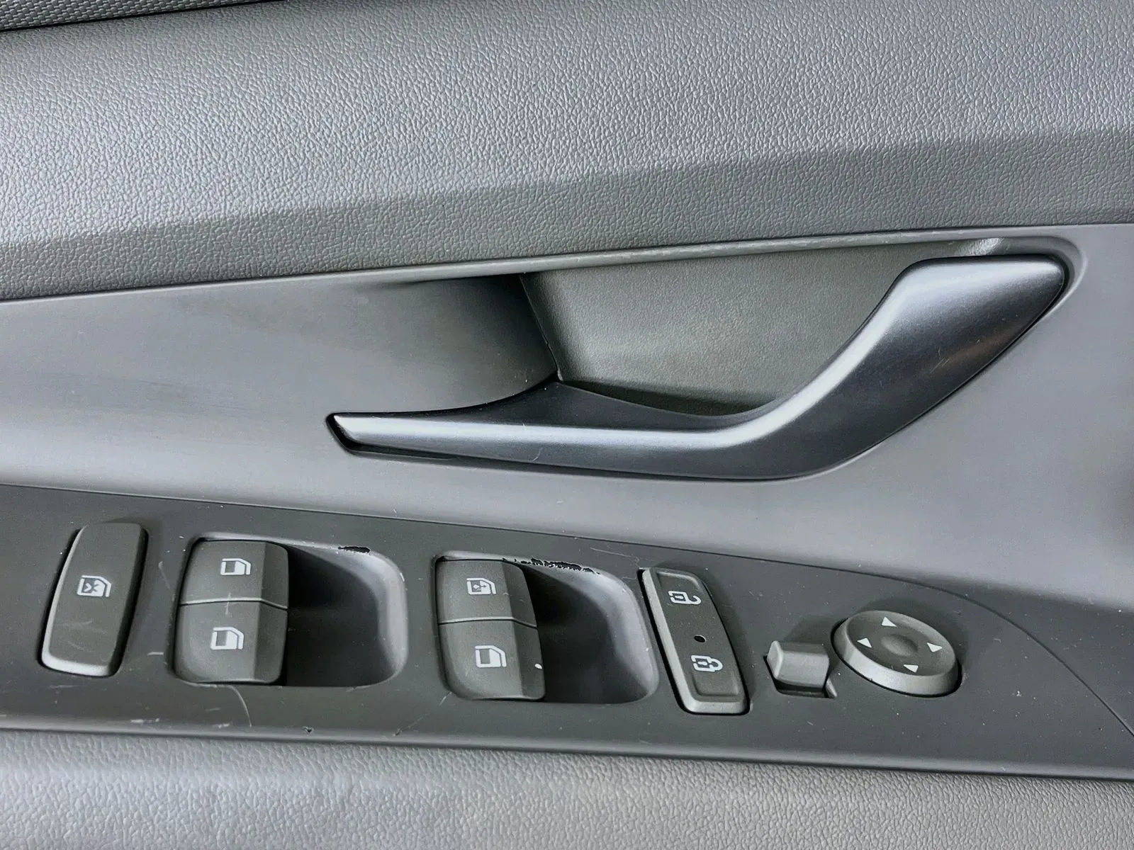Hyundai Elantra photo 22