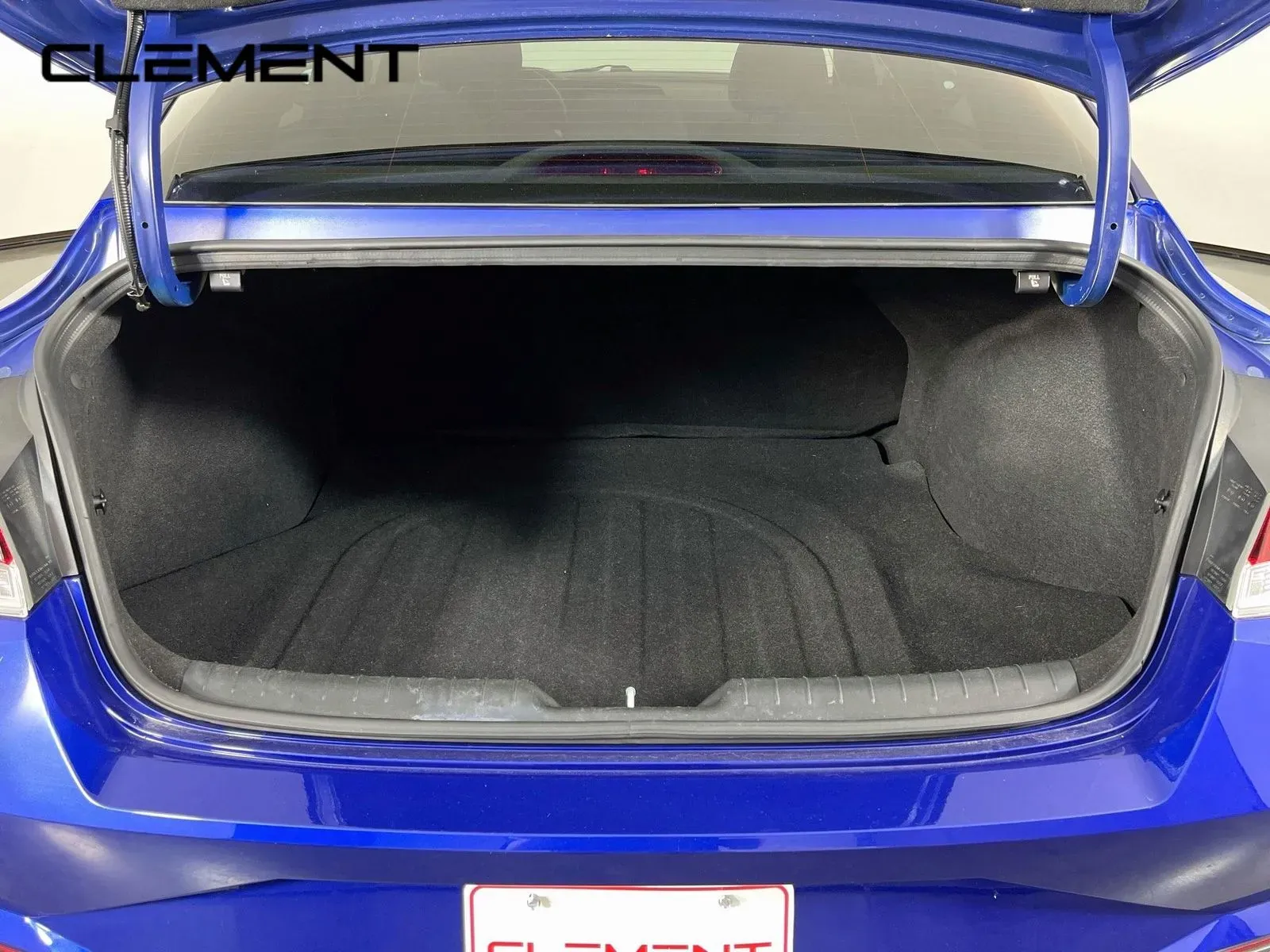 Hyundai Elantra photo 9