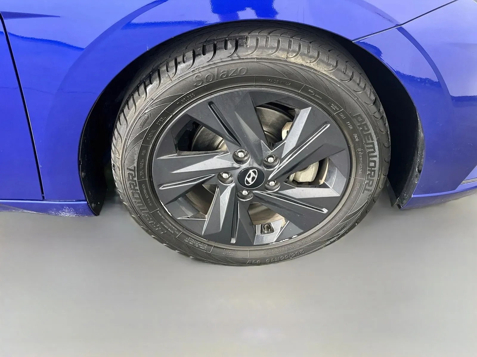 Hyundai Elantra photo 33