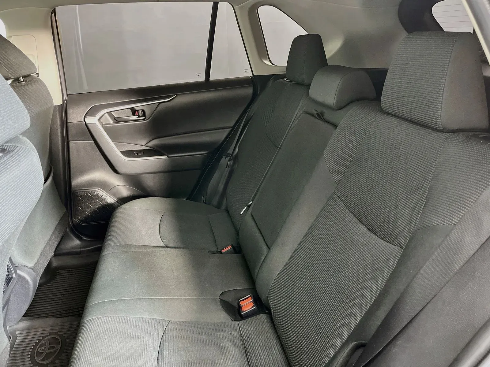 Toyota RAV4 photo 28