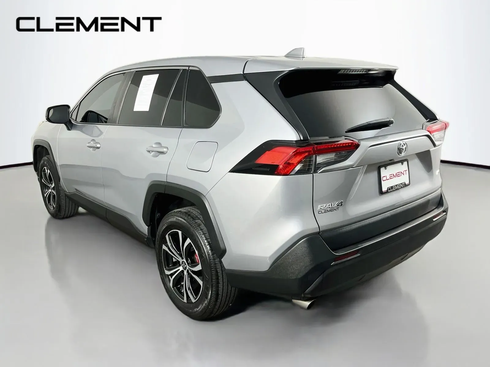 Toyota RAV4 photo 9