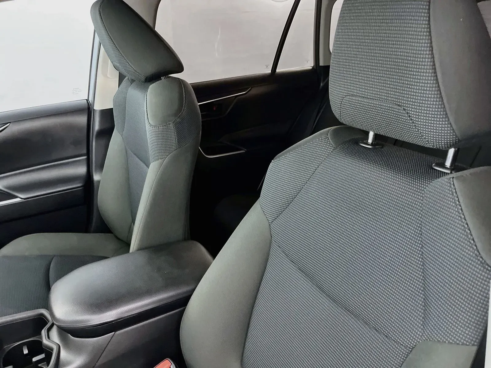 Toyota RAV4 photo 26