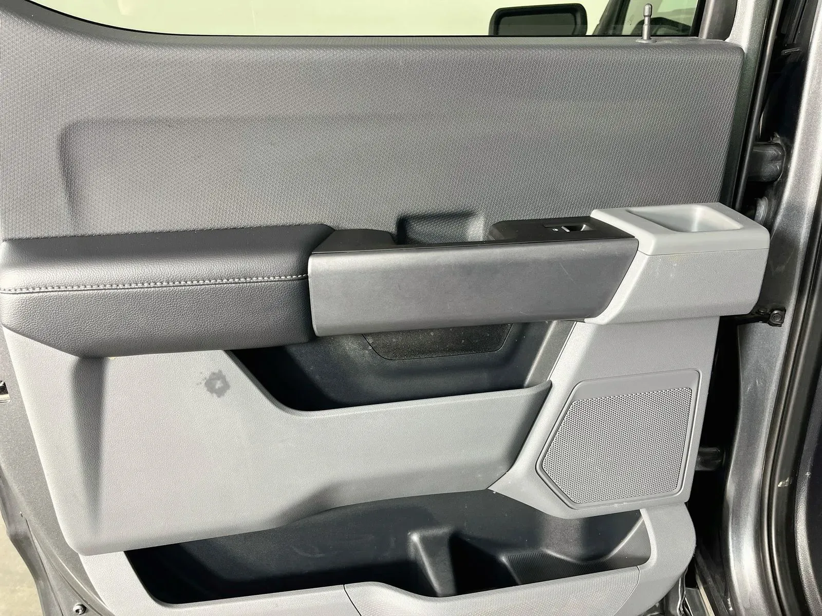 Ford F-150 photo 28