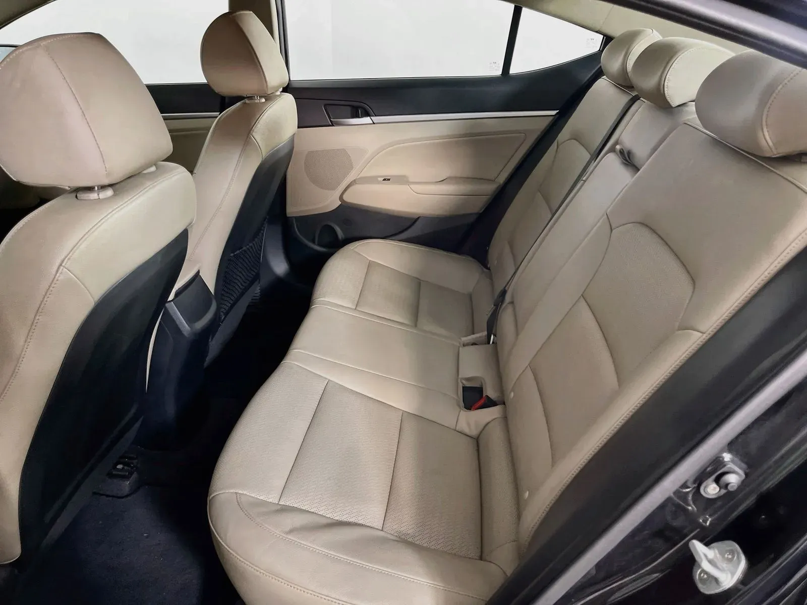 Hyundai Elantra photo 33