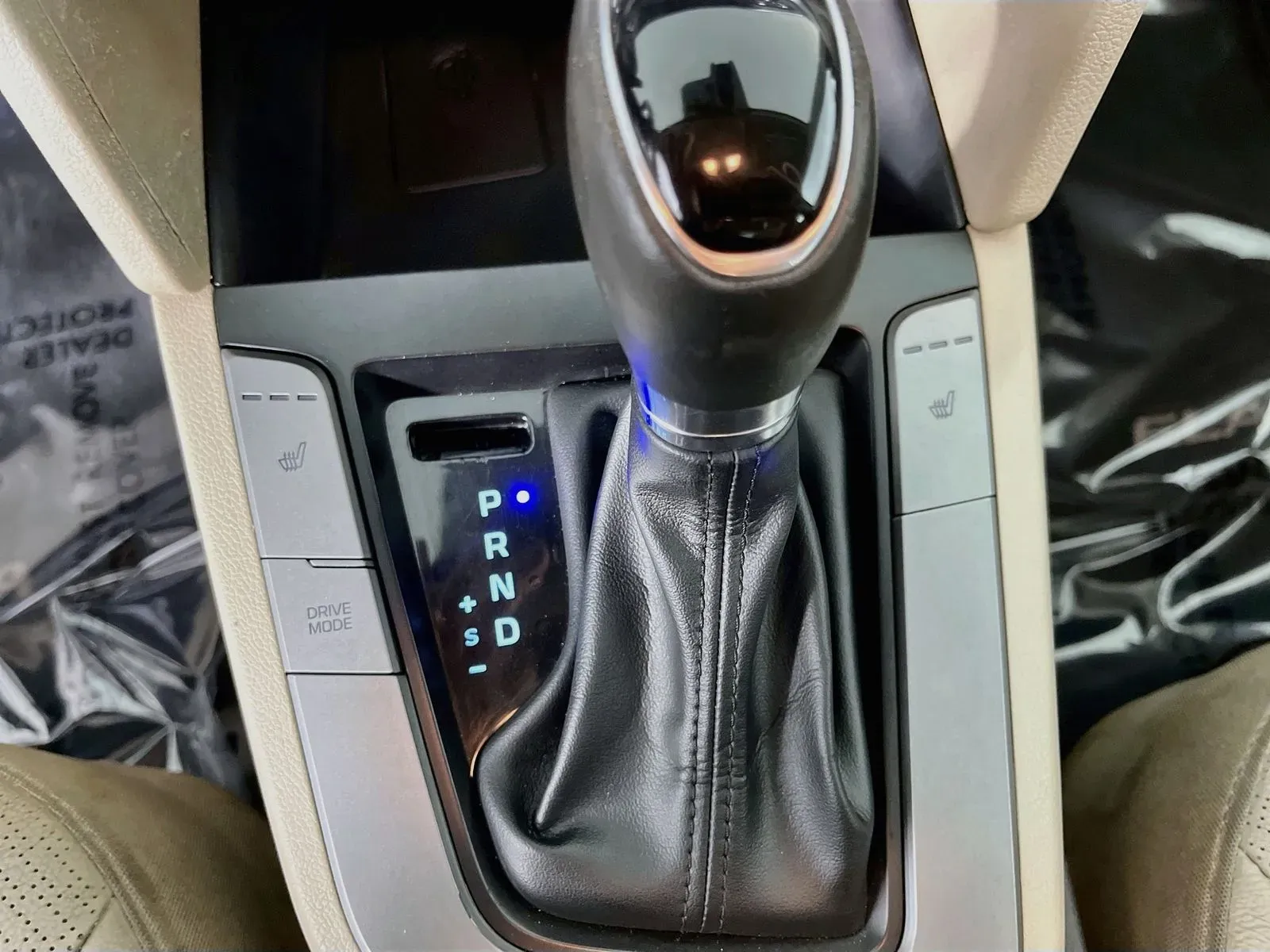 Hyundai Elantra photo 23
