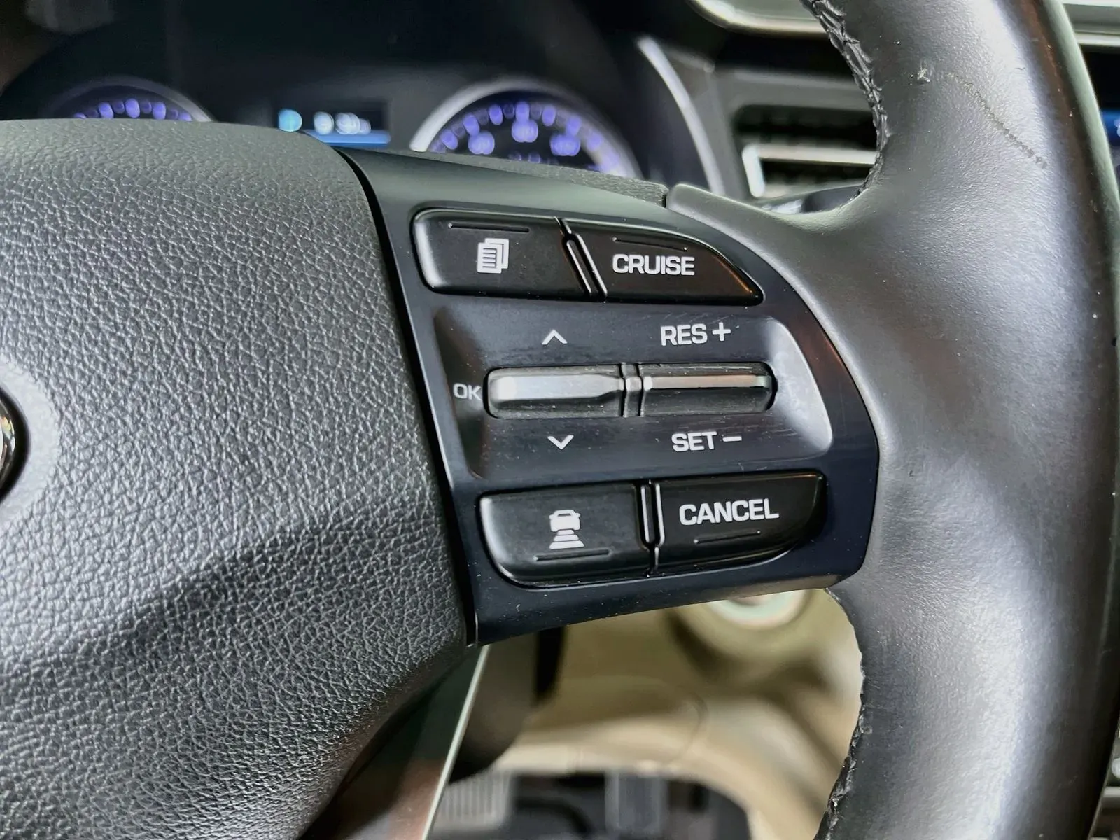 Hyundai Elantra photo 17