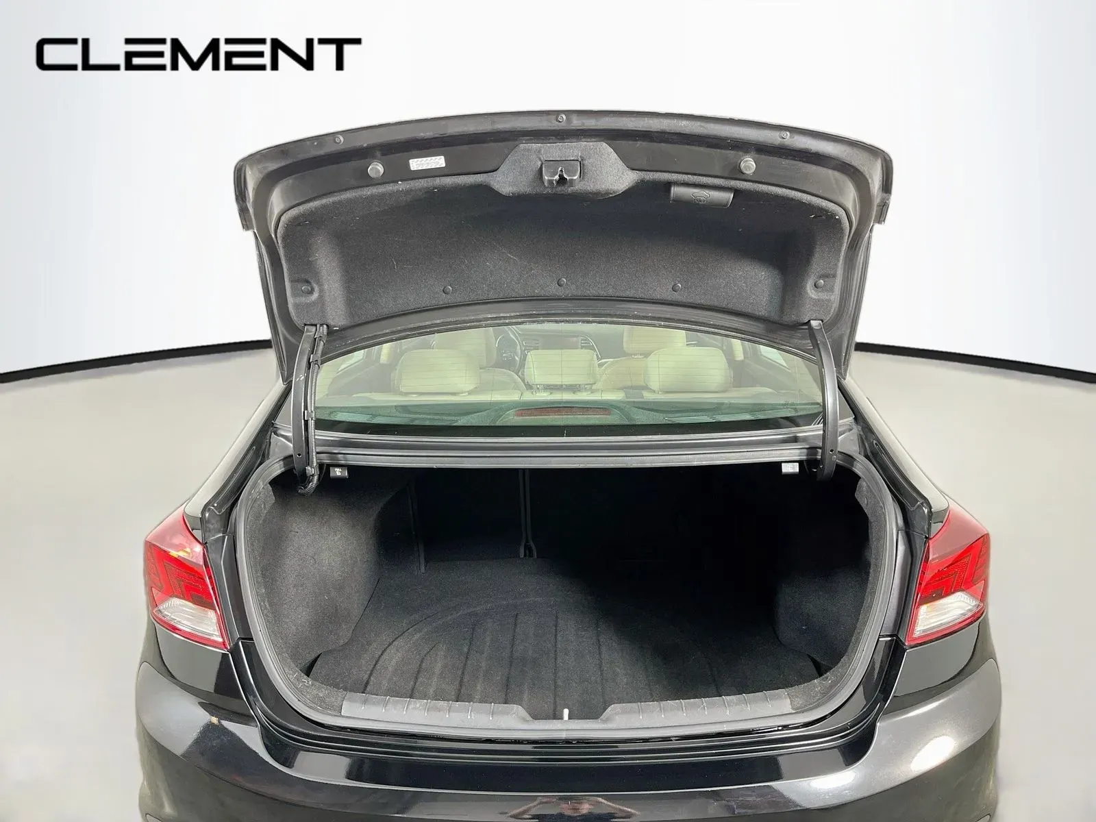 Hyundai Elantra photo 10