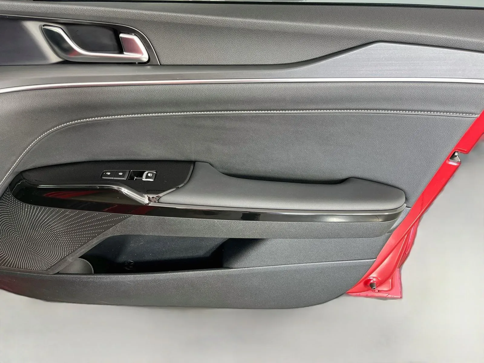 Kia K5 photo 34