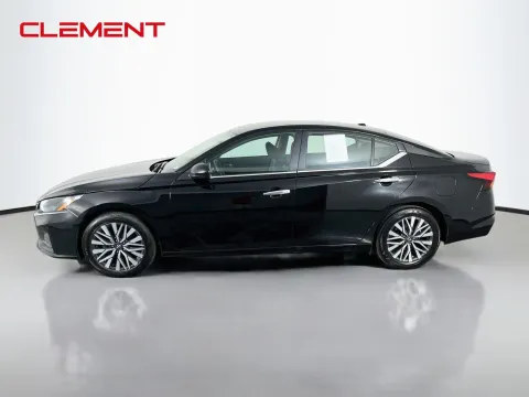 More photos of 2025 Nissan Altima 2.5 SV at Clement Pre-Owned, MO