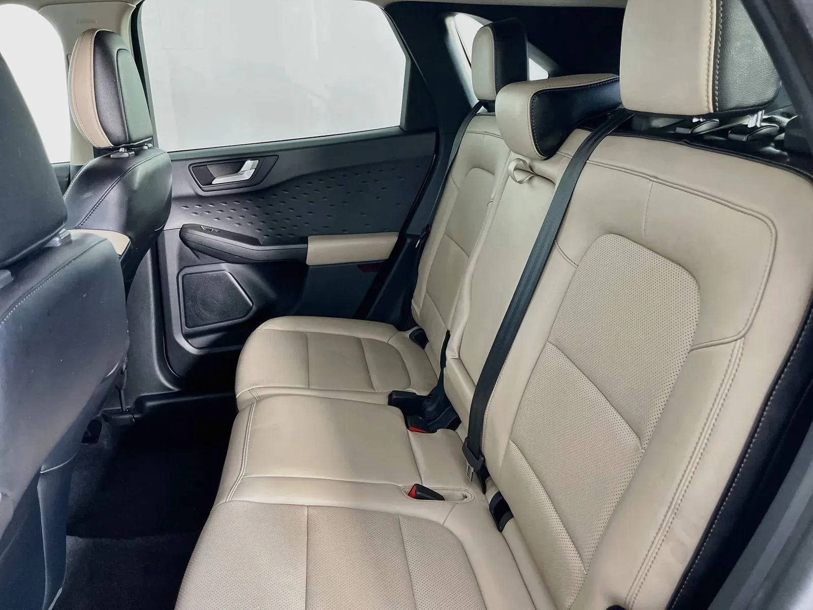 Ford Escape photo 29
