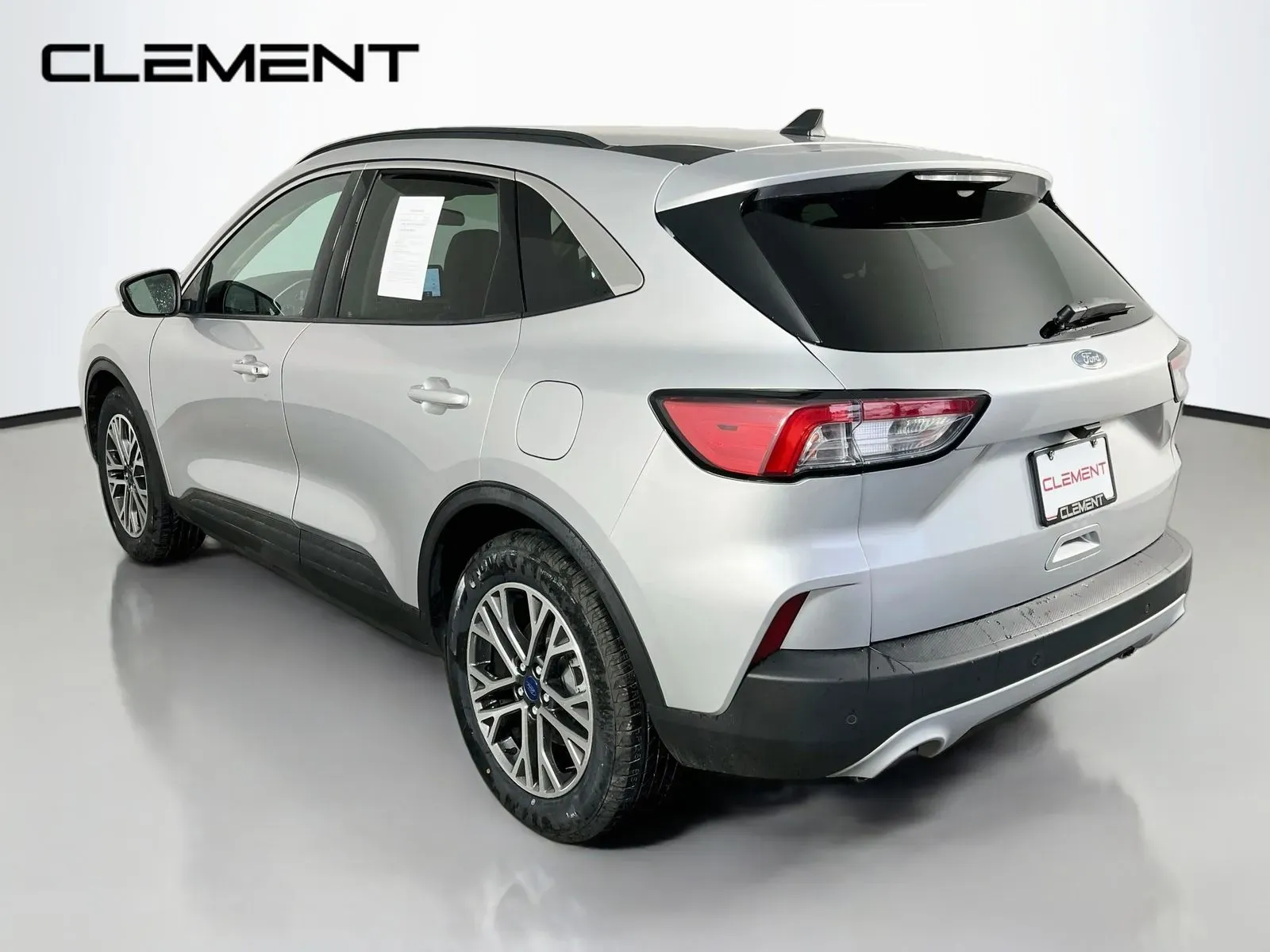 Ford Escape photo 9
