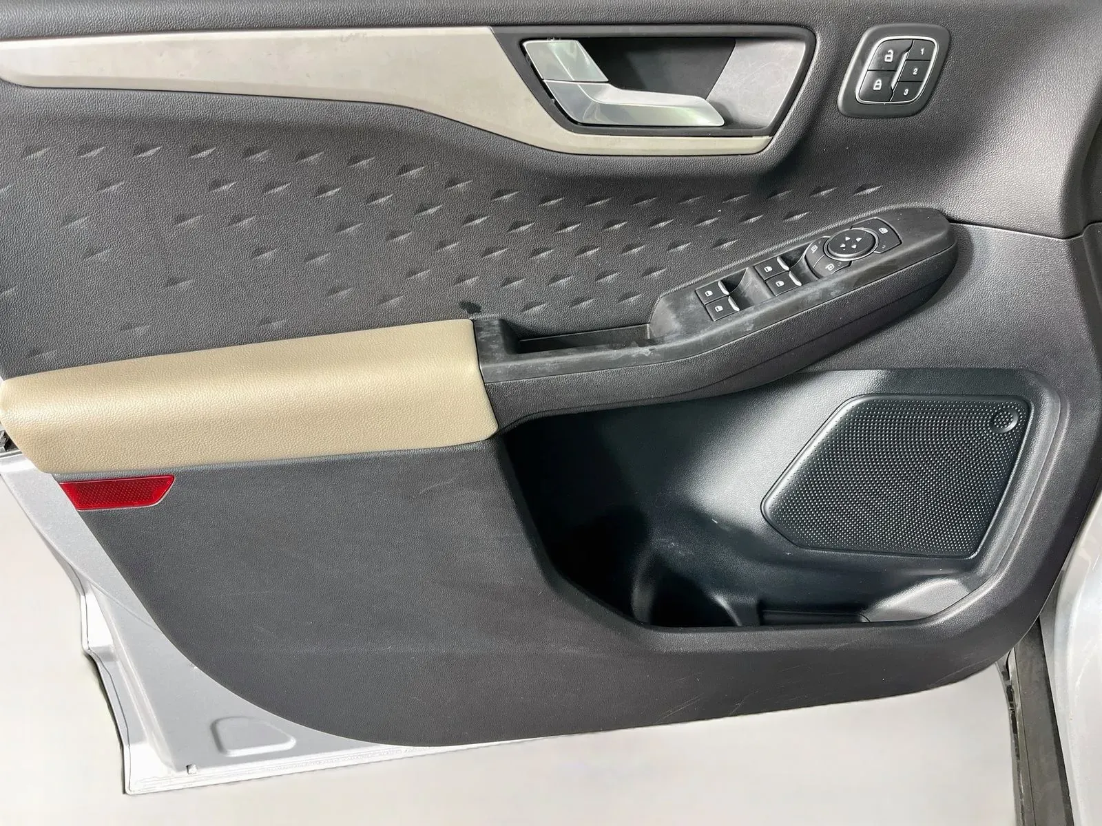 Ford Escape photo 25