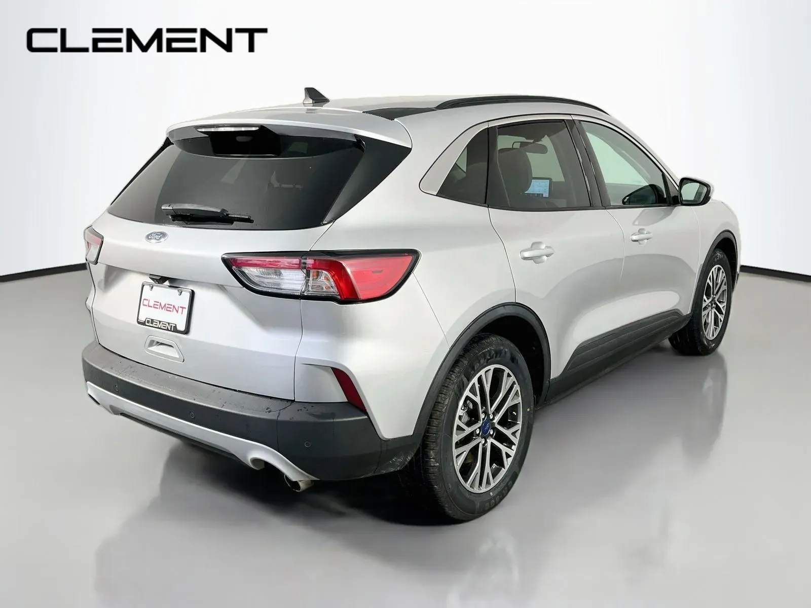 Ford Escape photo 7