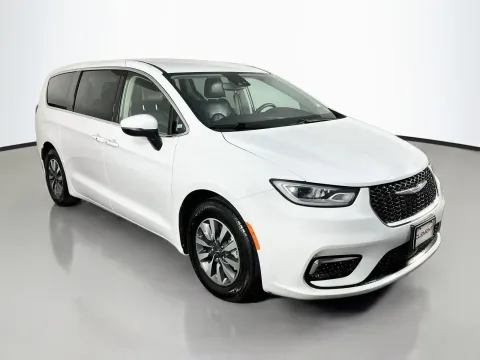 Another view of 2023 Chrysler Pacifica Hybrid Touring L for sale in Florissant, MO at Clement Pre-Owned