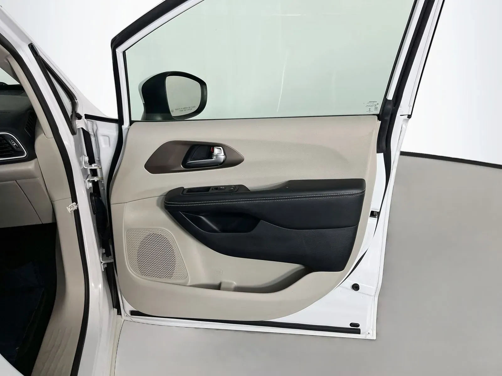 Chrysler Voyager photo 37