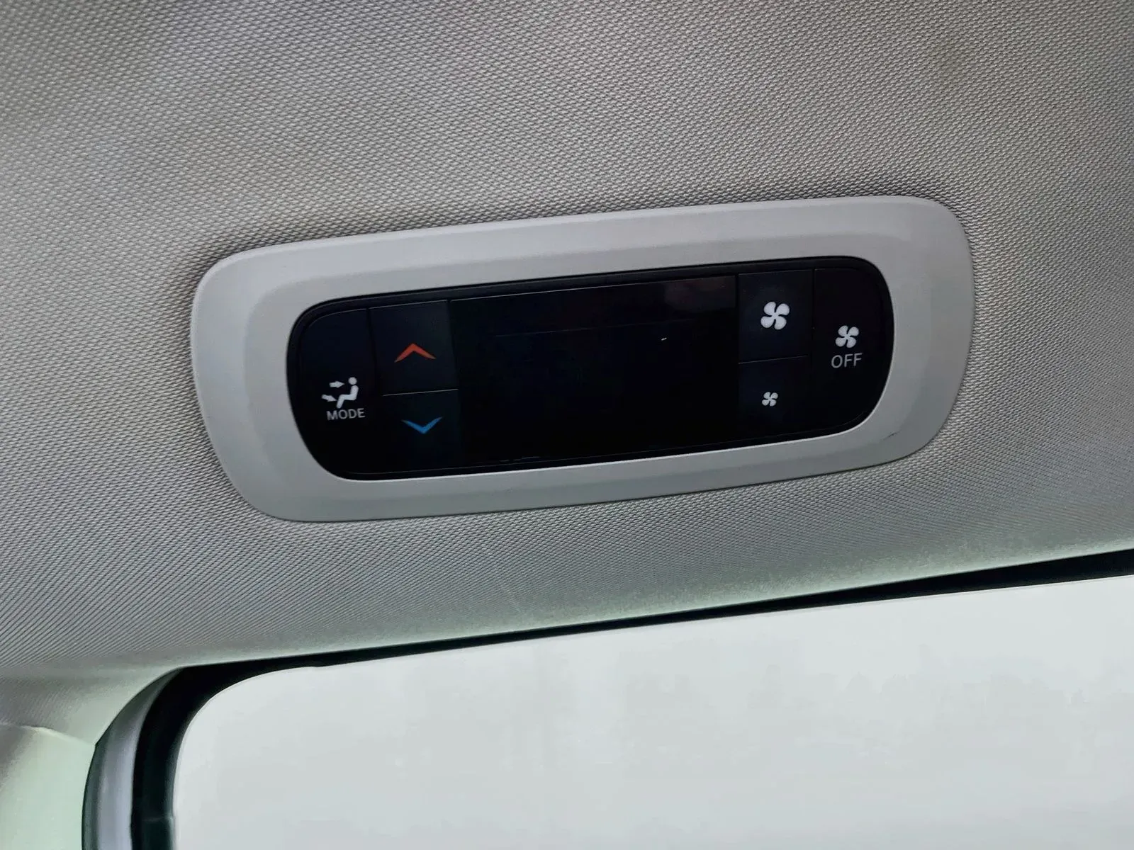 Chrysler Voyager photo 33