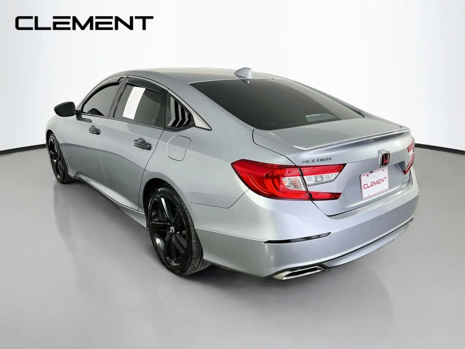 Honda Accord photo 9