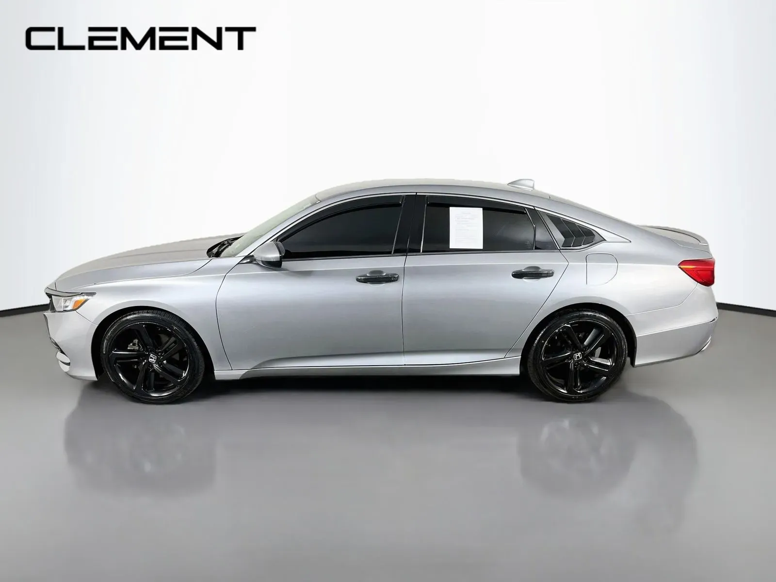 Honda Accord photo 5