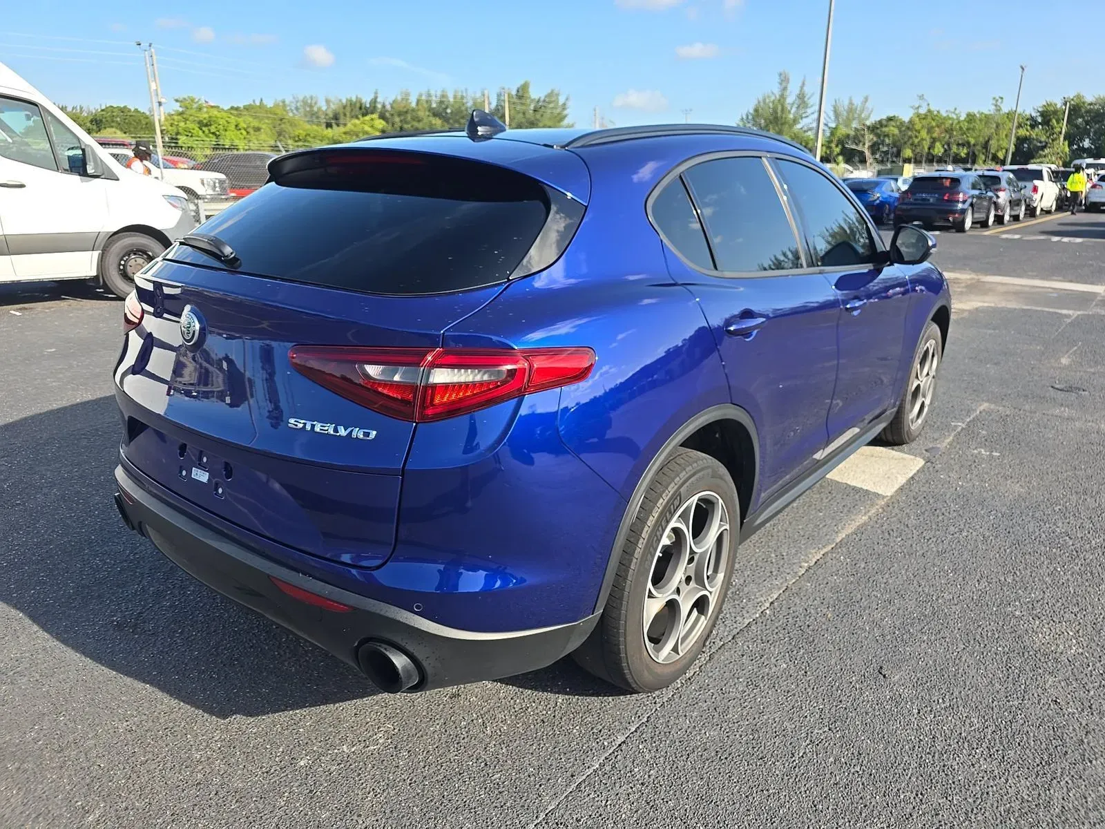 Alfa Romeo Stelvio photo 6