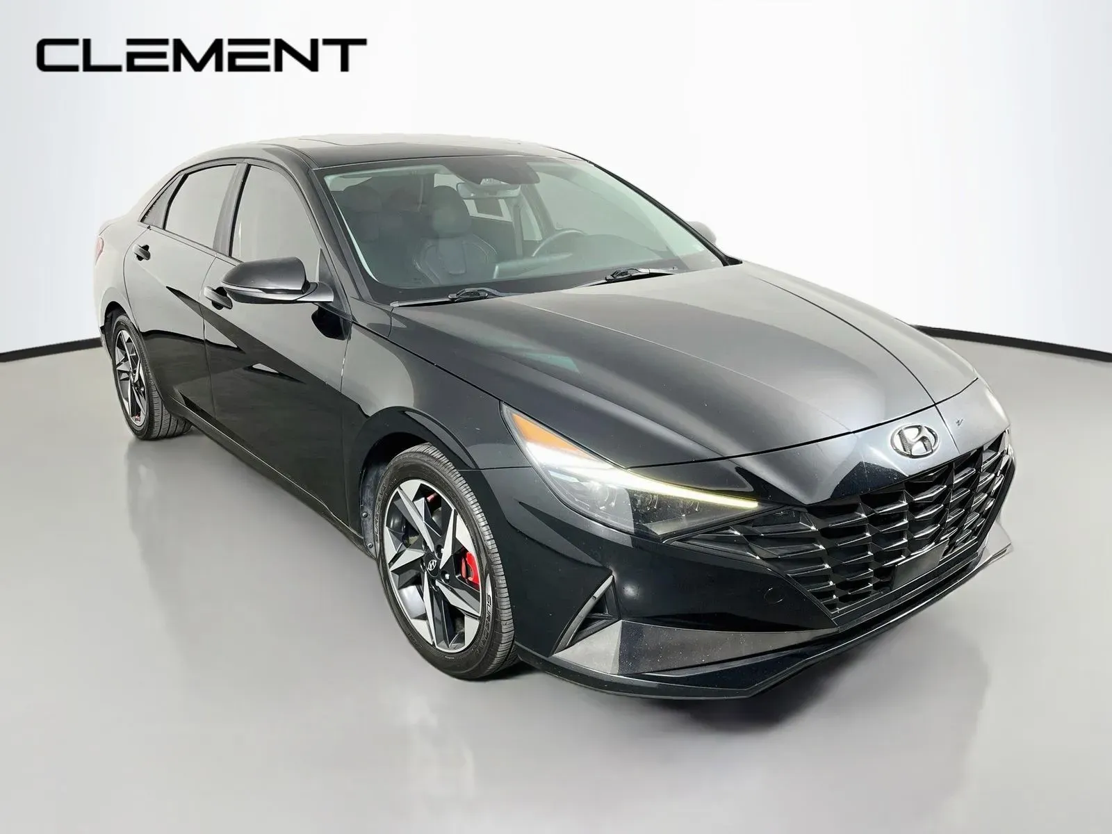 Hyundai Elantra photo 4