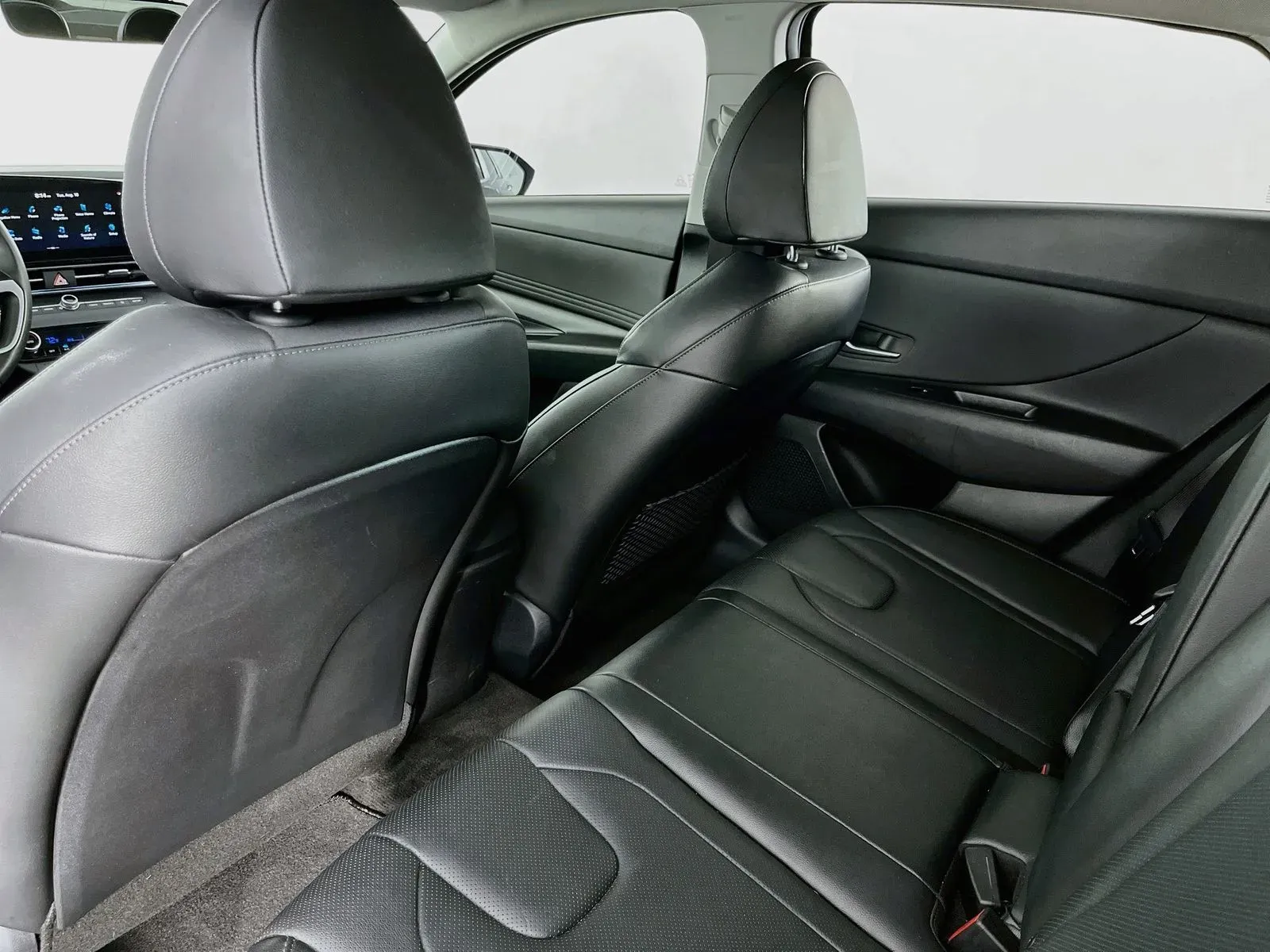 Hyundai Elantra photo 34