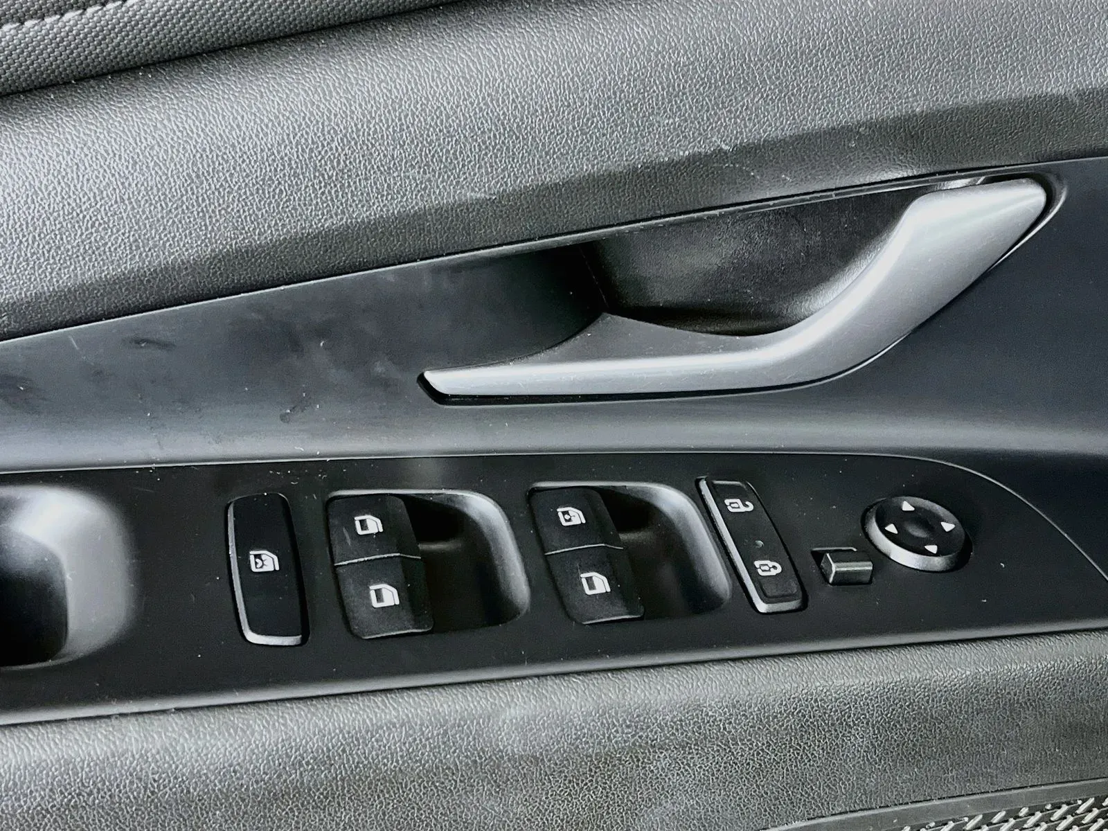Hyundai Elantra photo 27