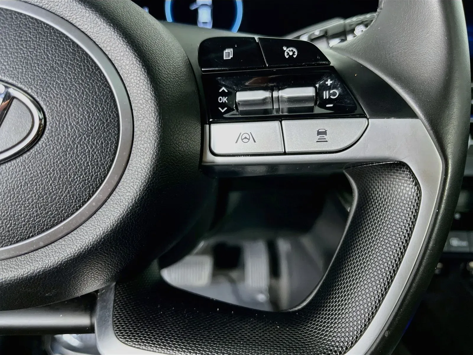 Hyundai Elantra photo 17