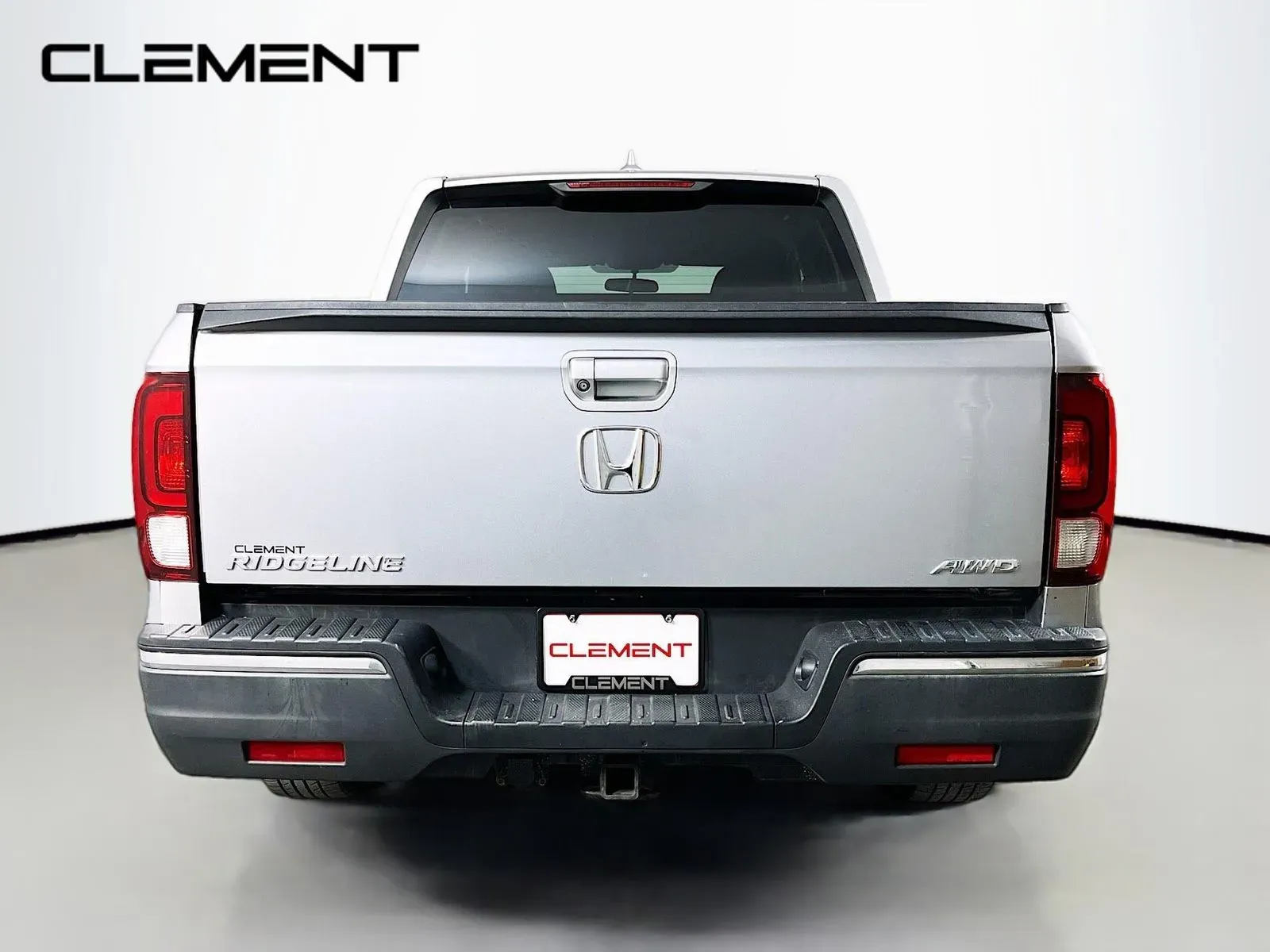 Honda Ridgeline photo 8