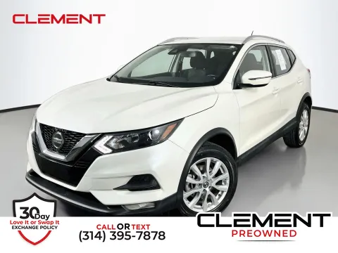 White 2020 Nissan Rogue Sport SV for sale in Florissant, MO