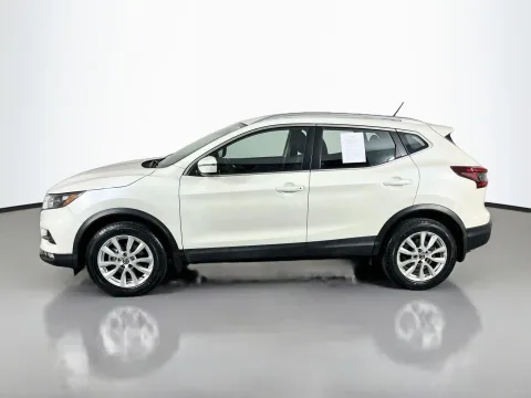More photos of 2020 Nissan Rogue Sport SV at Clement Pre-Owned, MO