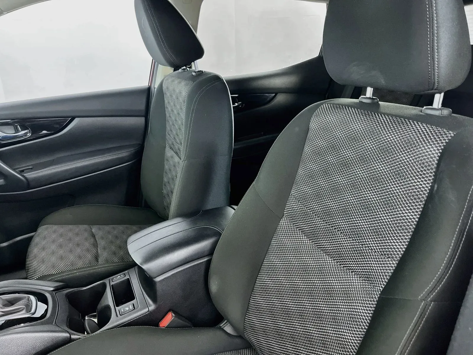 Nissan Rogue Sport photo 27