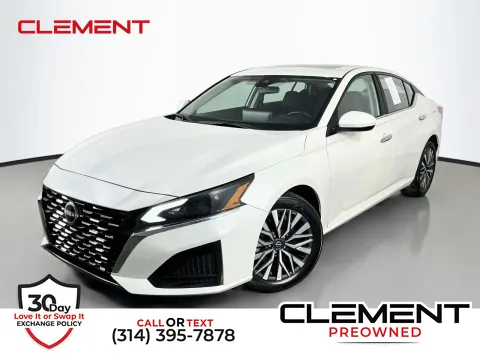 White 2025 Nissan Altima 2.5 SV for sale in Florissant, MO