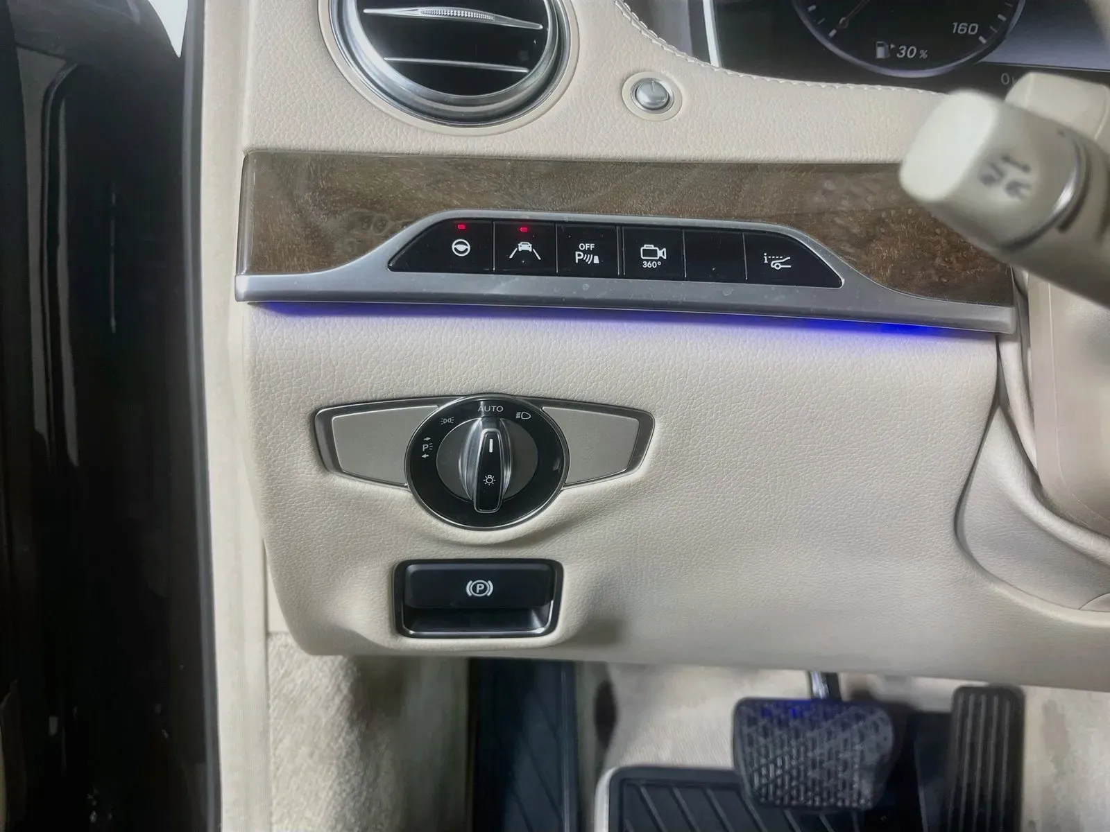 Mercedes-Benz S-Class photo 13