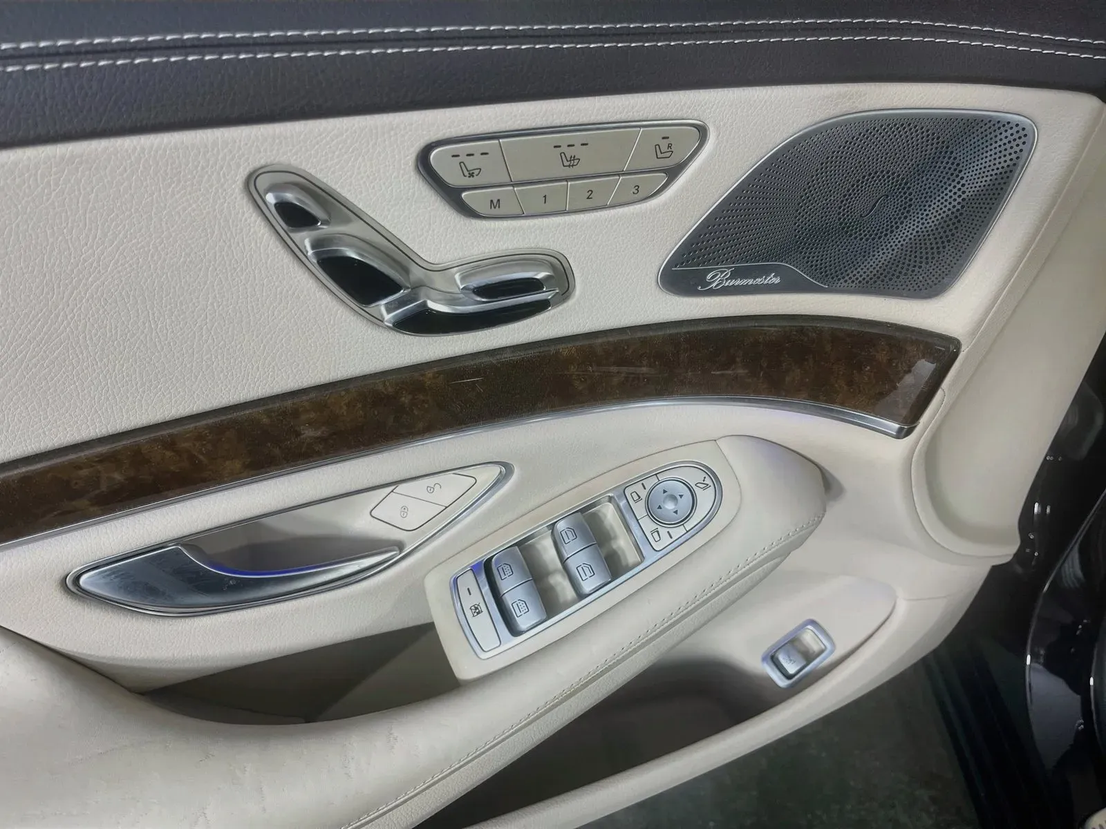 Mercedes-Benz S-Class photo 26