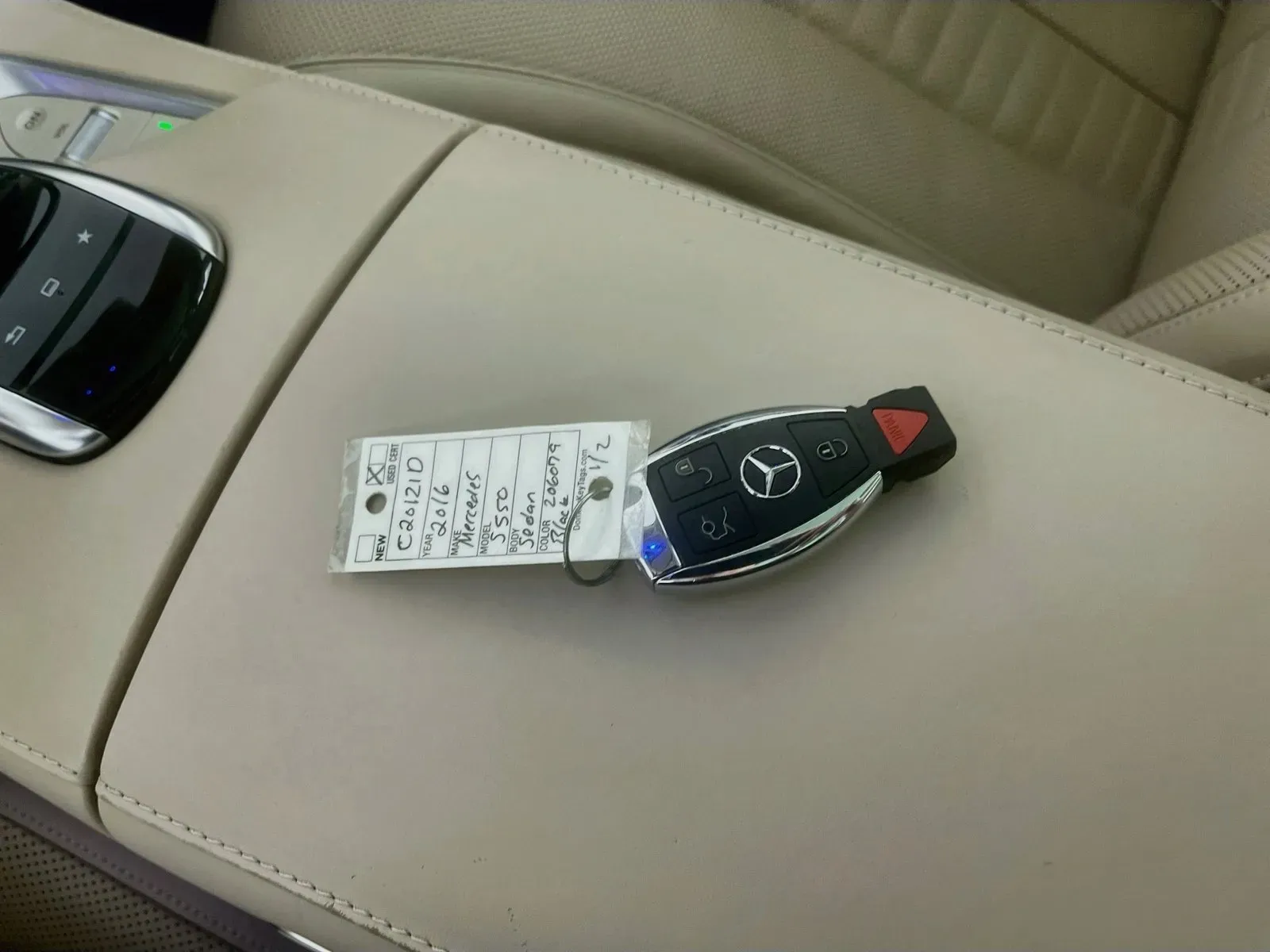 Mercedes-Benz S-Class photo 23